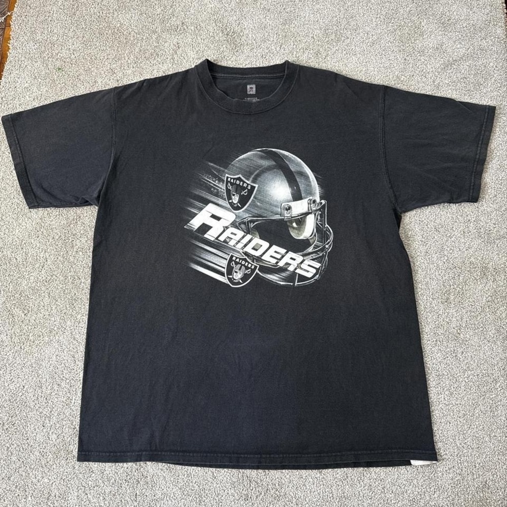Vintage 2000s Raiders Helmet Logo T-Shirt XL Black NFL Tee